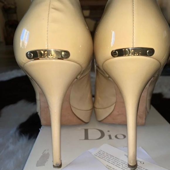 Shoes - Picture 3 of 5